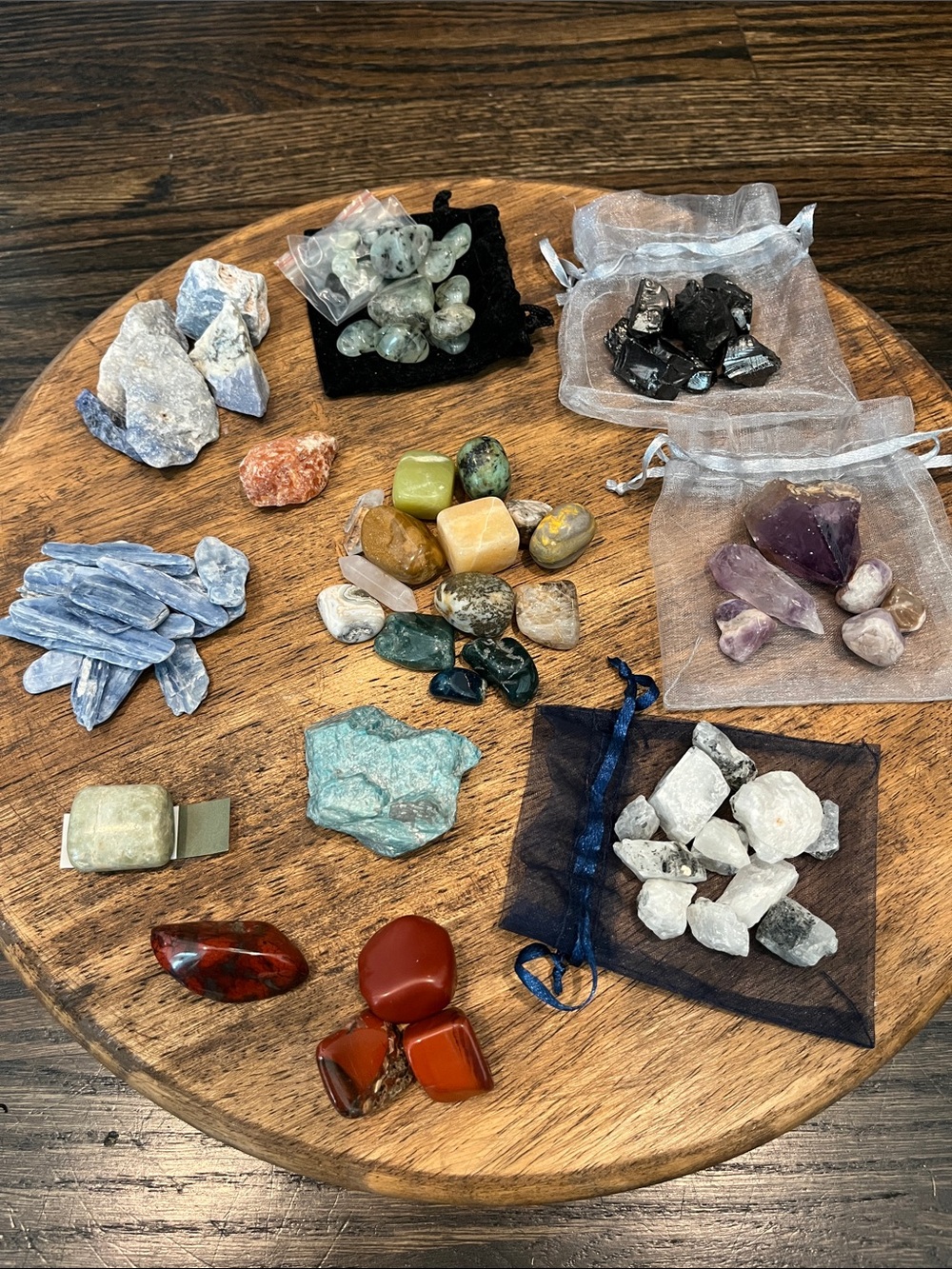 Crystal Mixed lot of raw stones and tumbles sodalite, prehnite, shungite, jasper